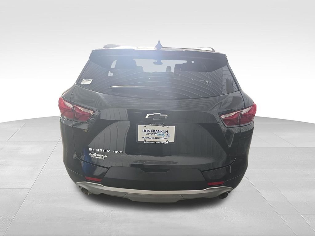 Used 2021 Black Chevrolet LT image 4
