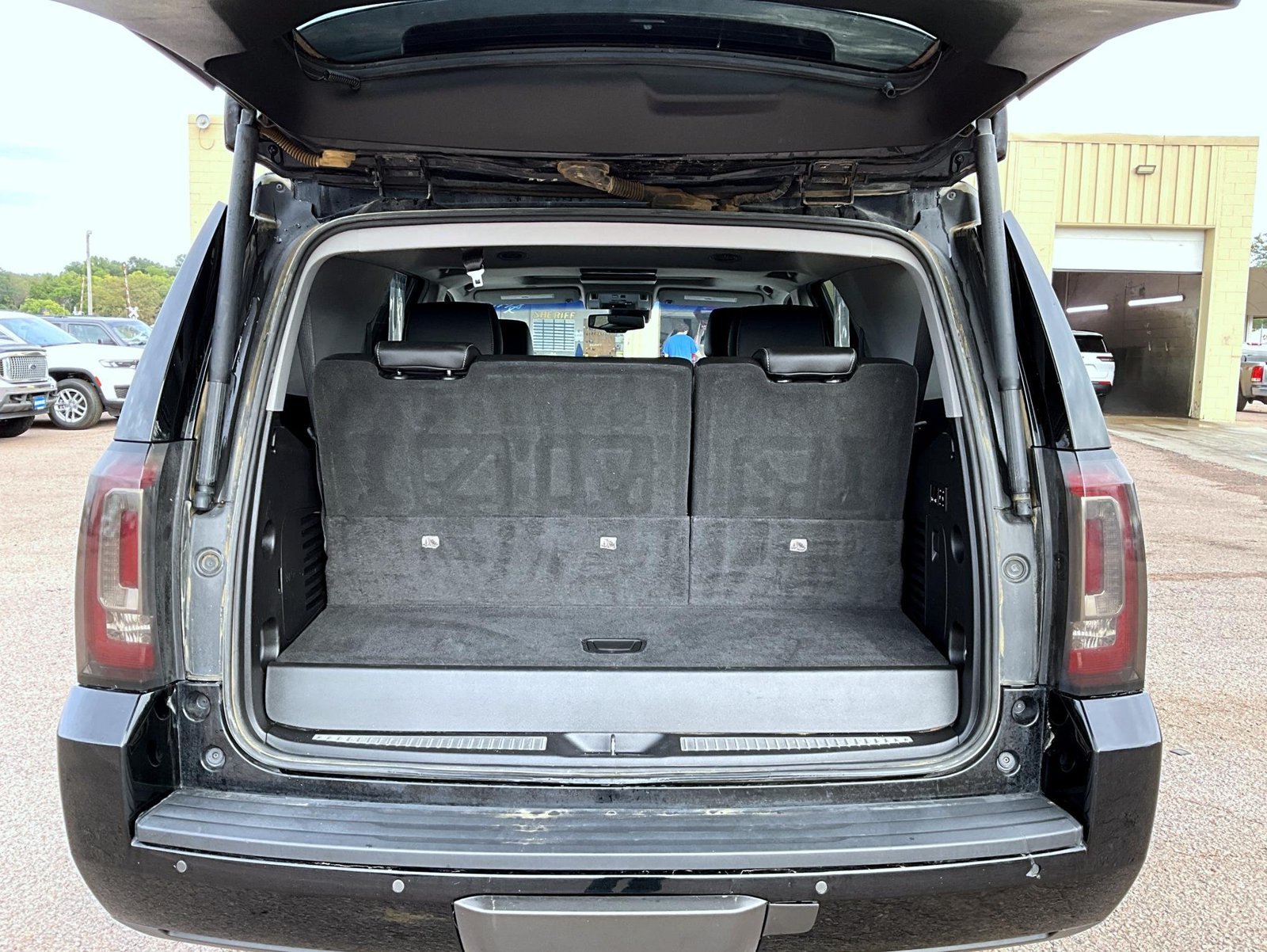Used 2018 Black GMC SLT image 10