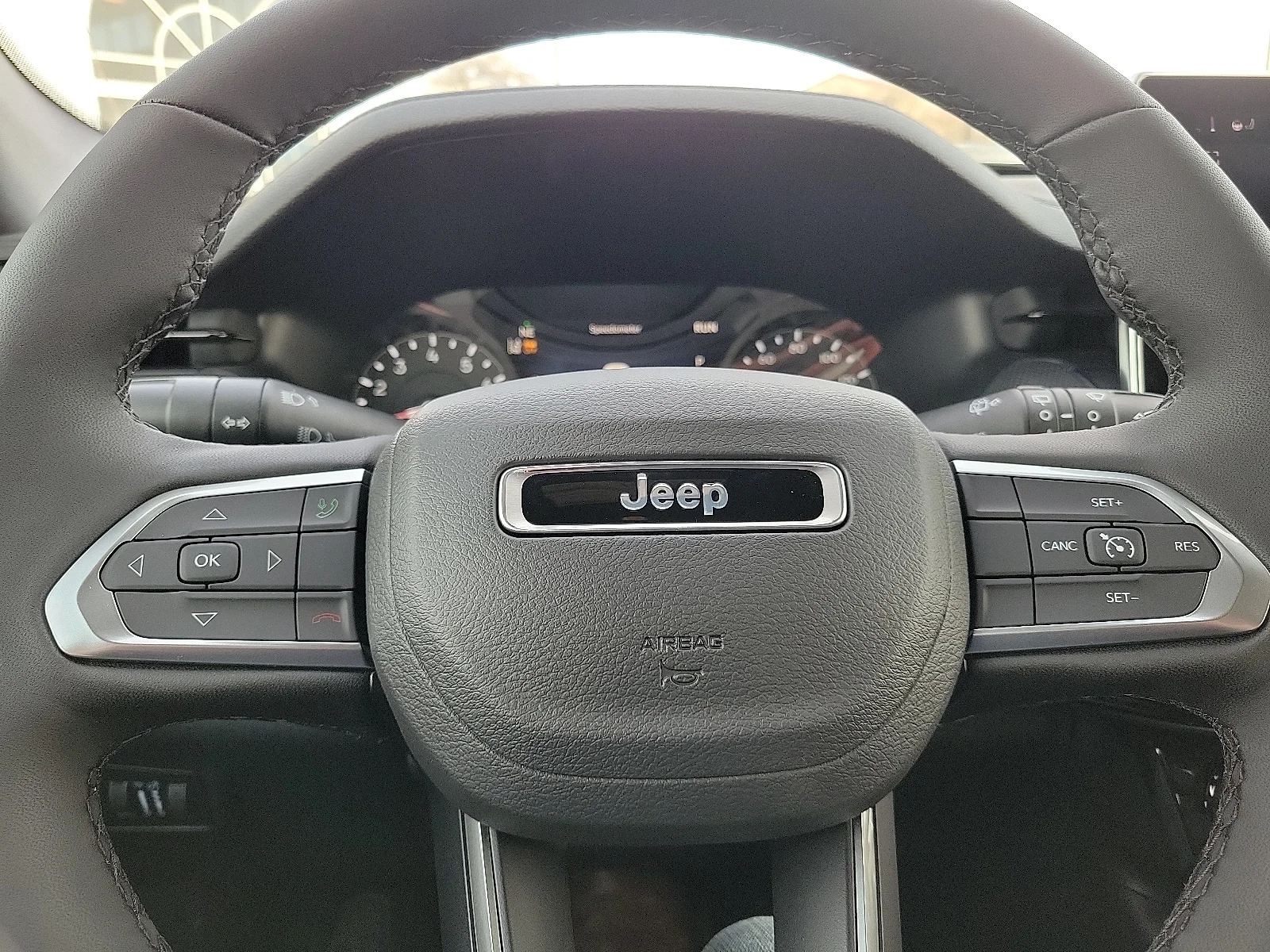 New 2026 Red Hot Pearlcoat Jeep LATITUDE ALTITUDE 4X4 image 17