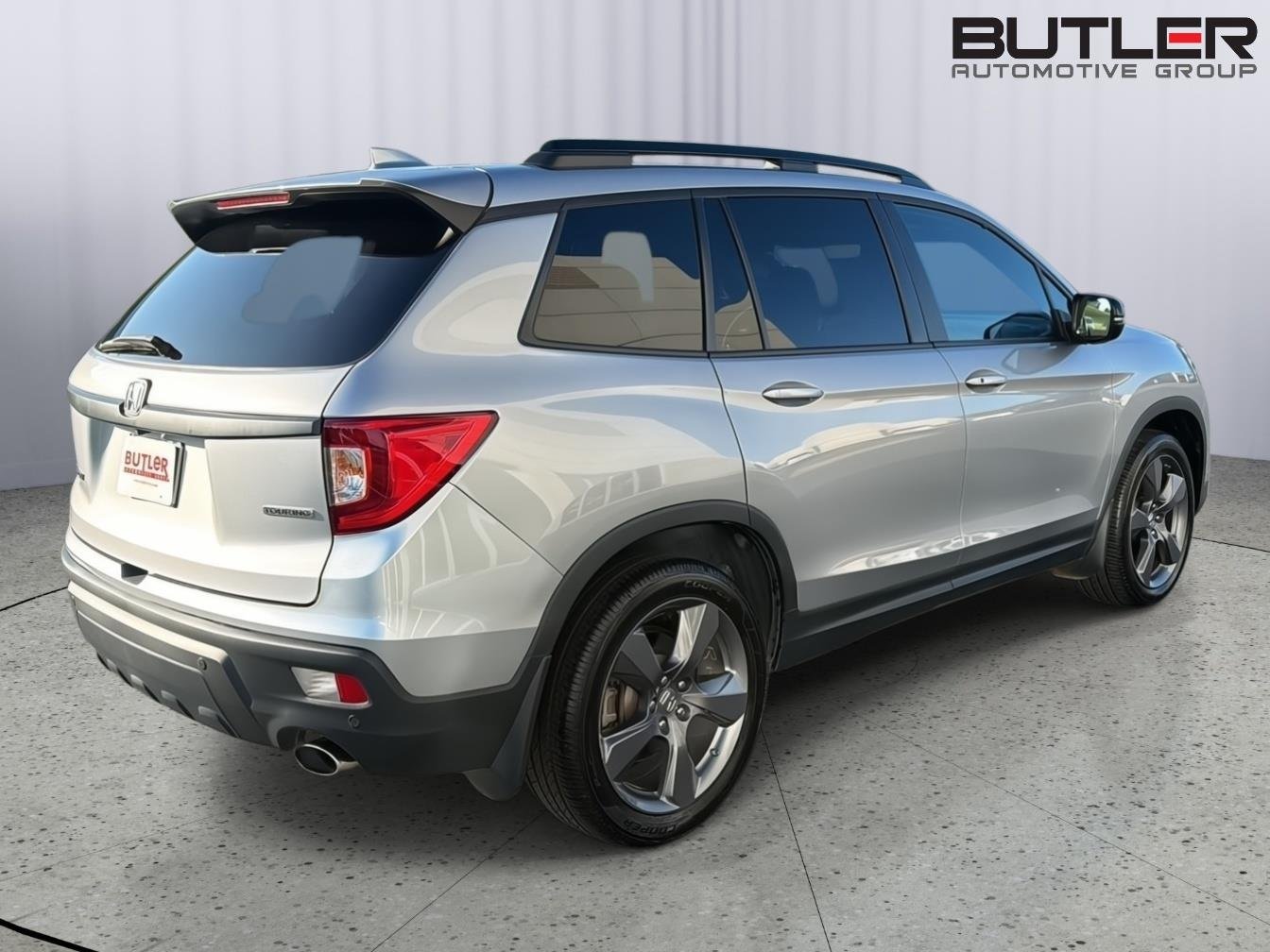 Used 2021 Lunar Silver Metallic Honda Touring image 6