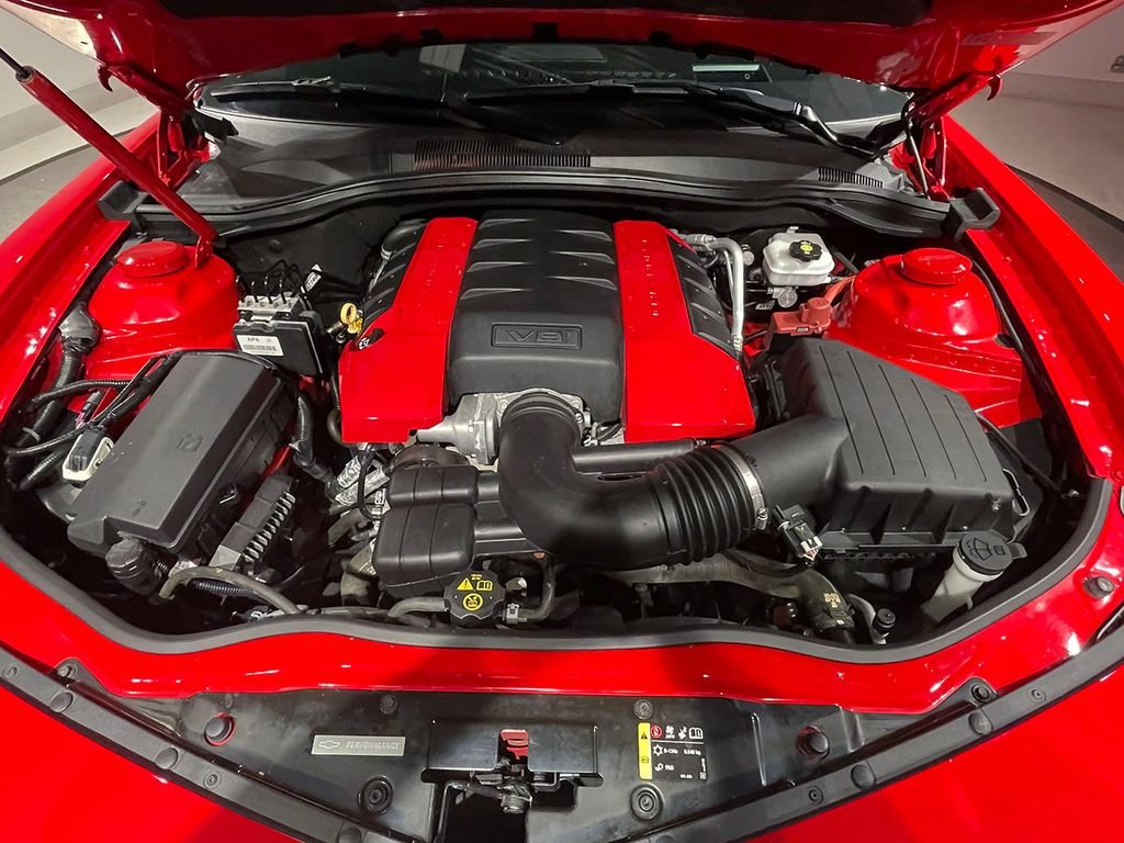 Used 2015 Red Chevrolet SS image 43