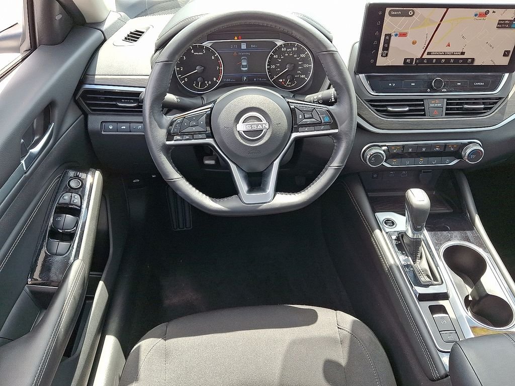 Used 2023 White Nissan 2.5 SV image 12