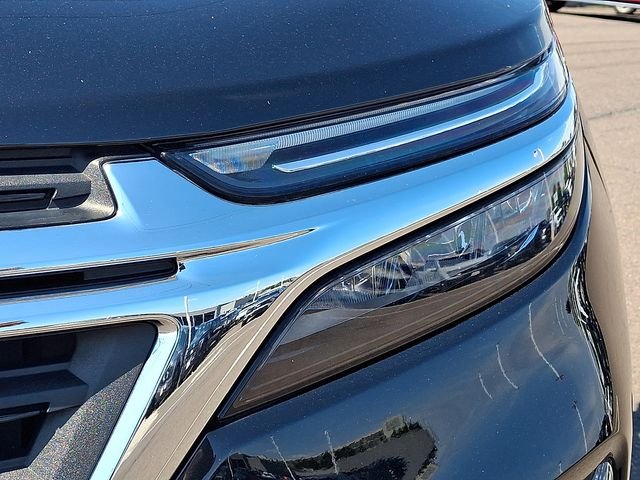 Certified Used 2022 Mosaic Black Metallic Chevrolet LT image 9