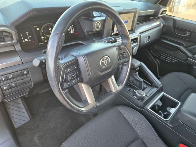 Used 2025  Toyota SR5 image 10