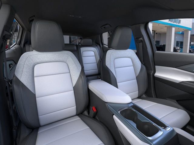 New 2026 Summit White Chevrolet LT image 17