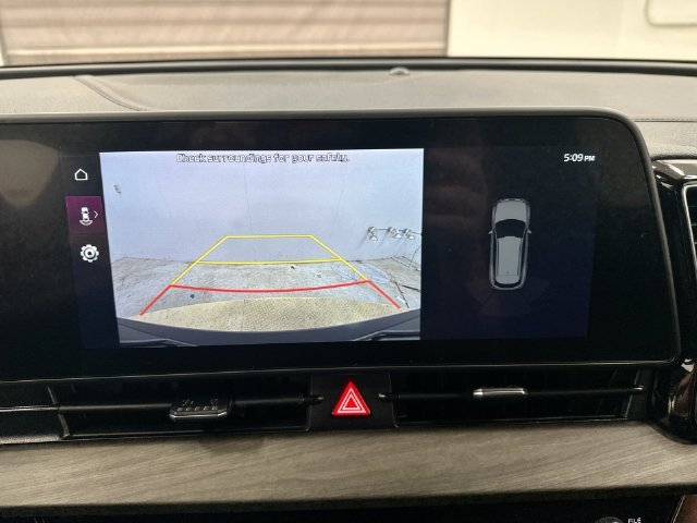 Used 2025 Blue Kia X-Line image 31