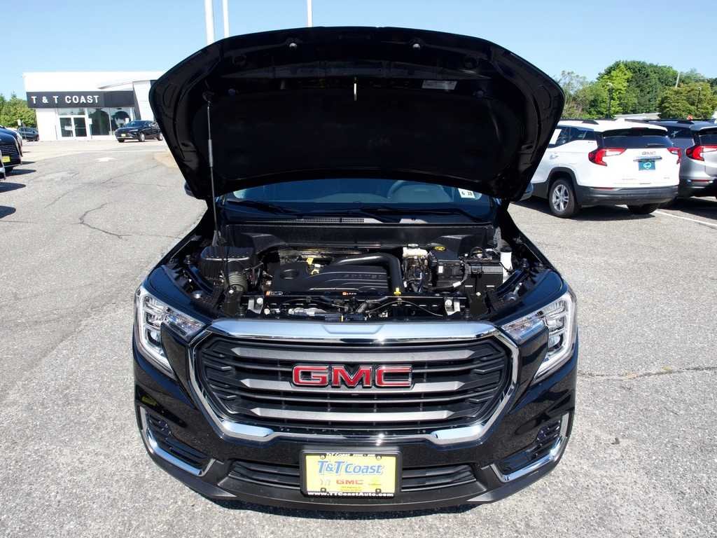 2023 GMC Terrain SLE - Photo 37