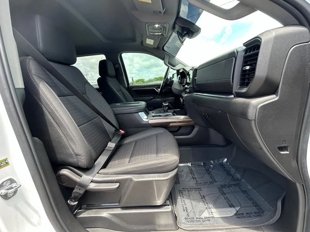 Certified Used 2022 Summit White Chevrolet RST image 24