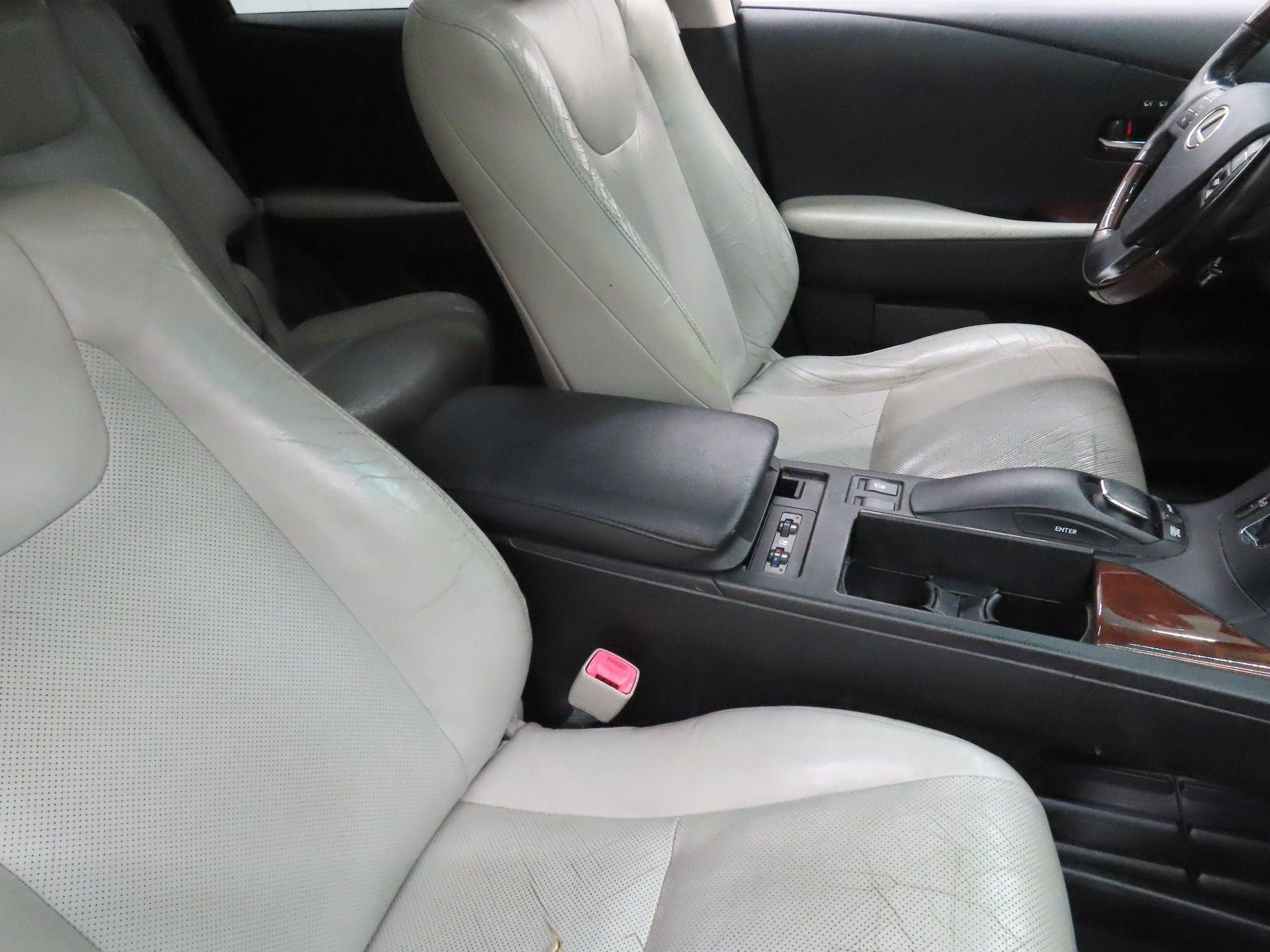 Used 2012 Gray Lexus 450h image 25
