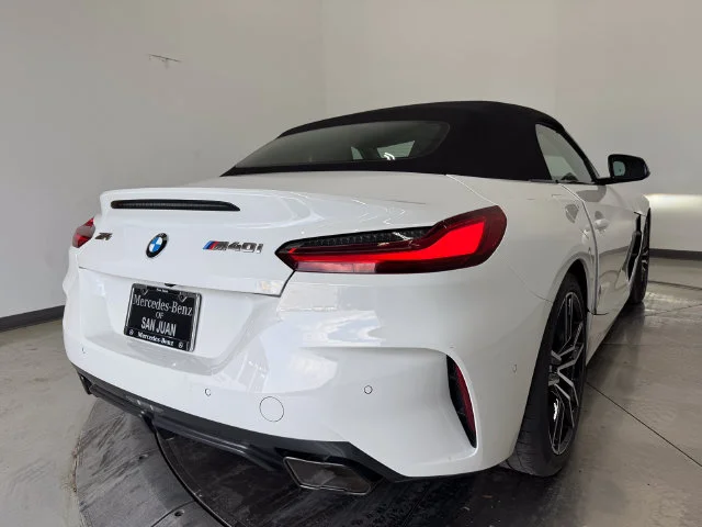 Used 2025 Alpine White BMW sDrive M40i image 30