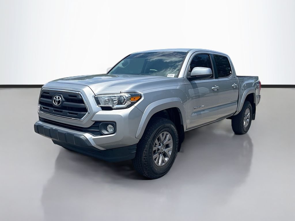 Used 2017 Silver Toyota SR5 image 7