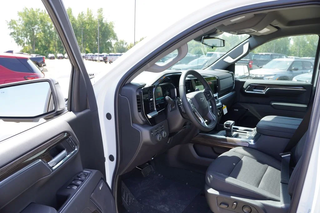 2026 Chevrolet Silverado 1500 LT Trail Boss - Photo 10