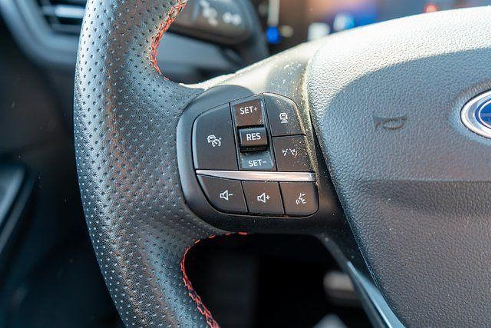 Used 2023 Carbonized Gray Metallic Ford ST-Line image 22