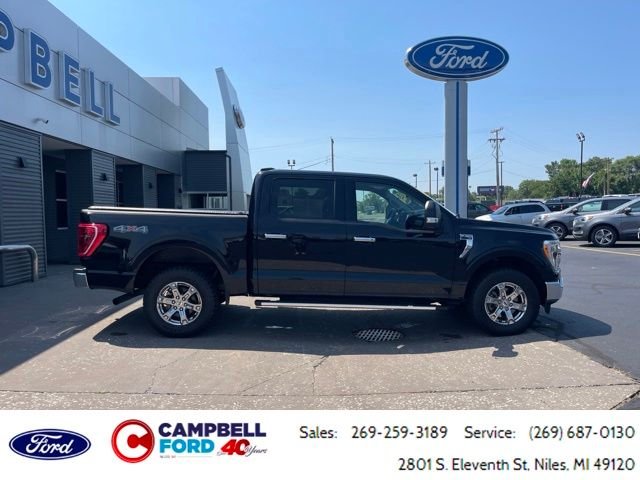 Certified Used 2023 Agate Black Metallic Ford XLT image 2