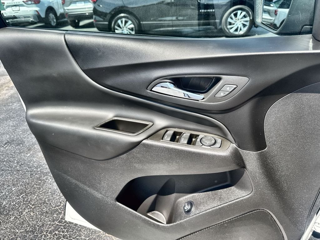 Used 2024 White Chevrolet LT image 13