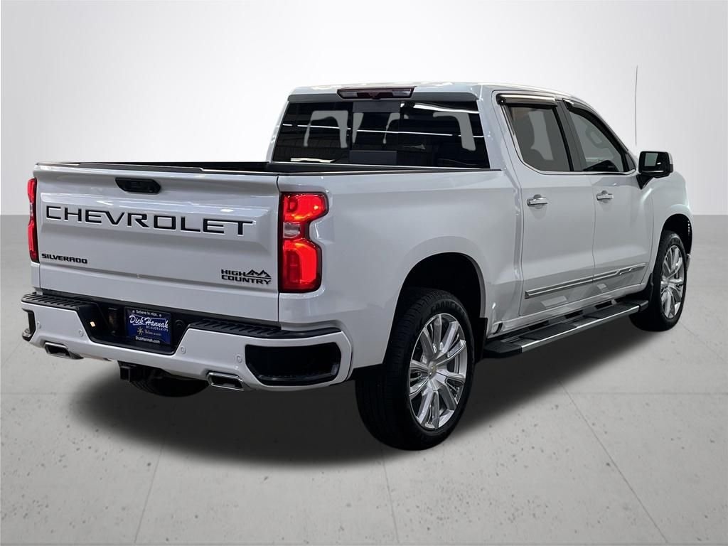 Used 2023 White Chevrolet High Country image 10