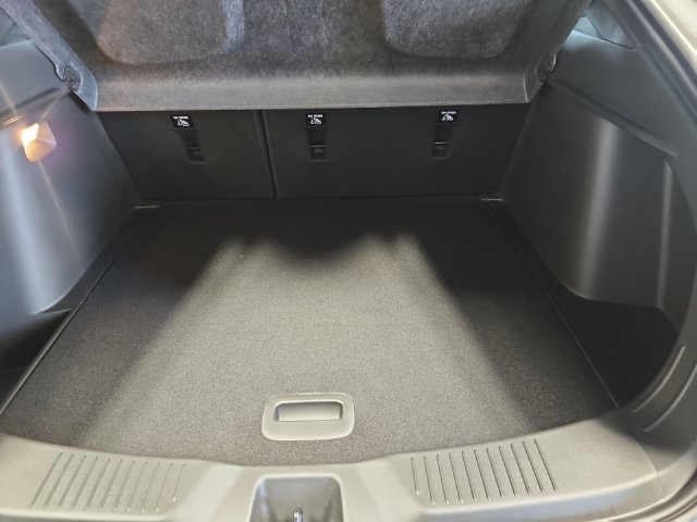 New 2026 Summit White Buick Preferred image 16
