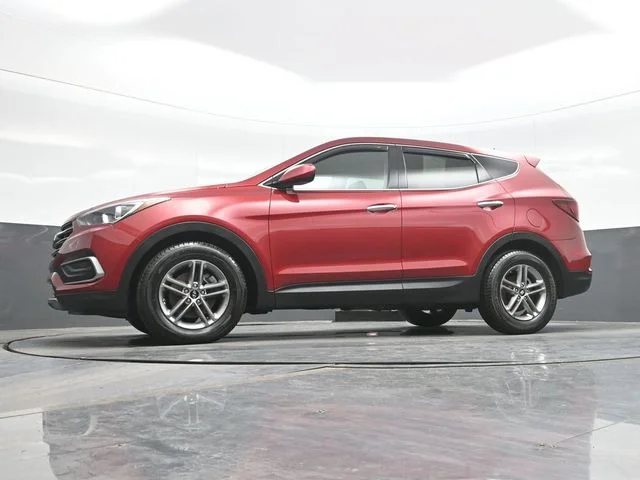 Used 2018 Red Hyundai 2.4 Base image 21