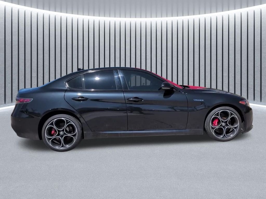Used 2024 Black Alfa Romeo Veloce image 5