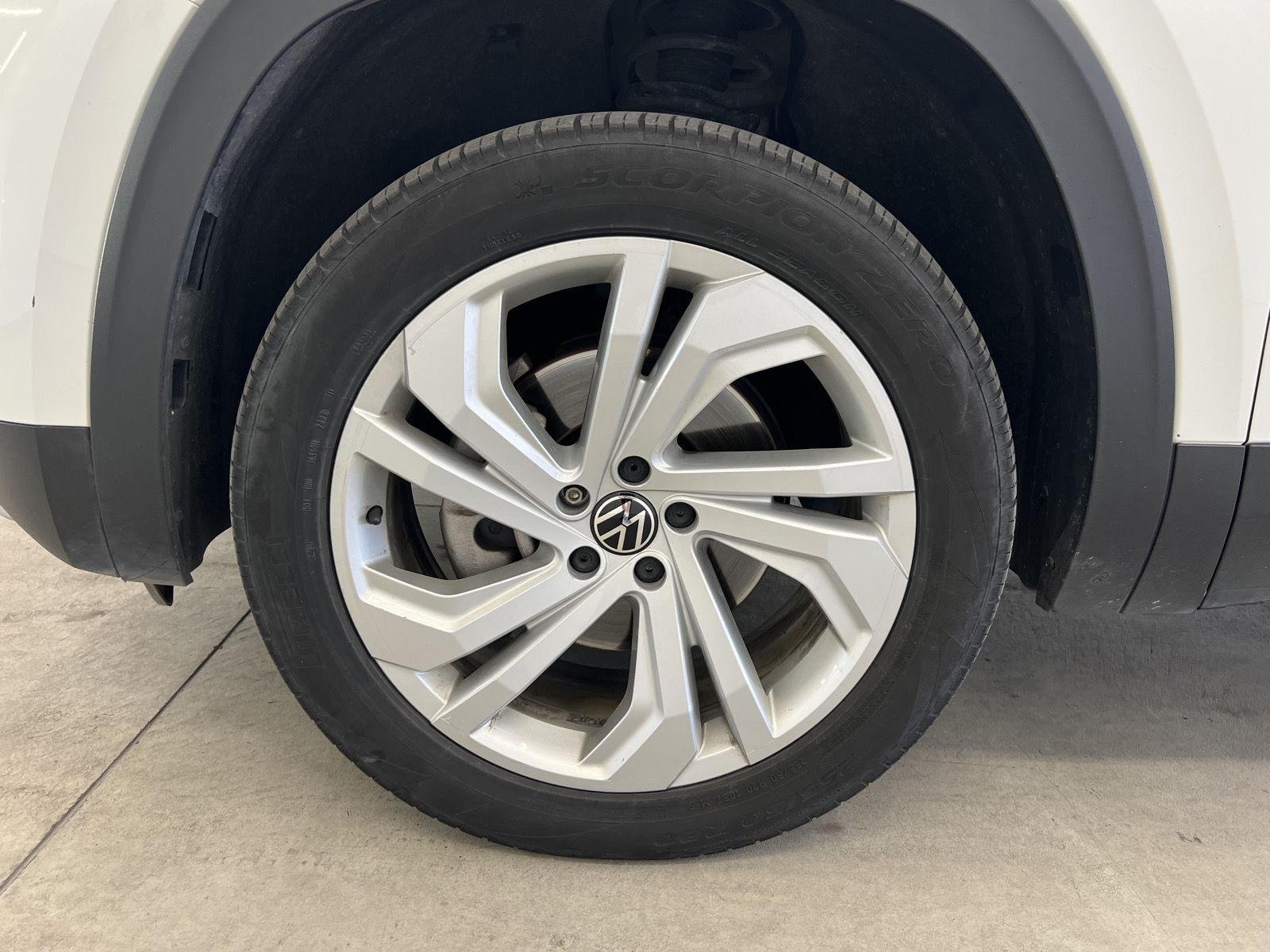 2023 Volkswagen Atlas SE w/Tech - Photo 7