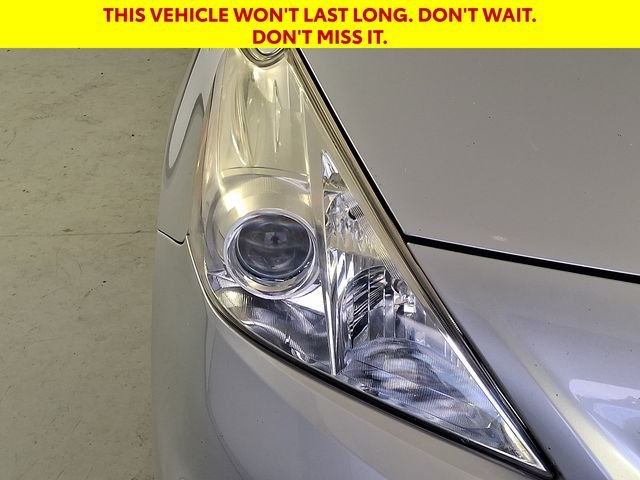 Used 2014 Silver Toyota Three image 10
