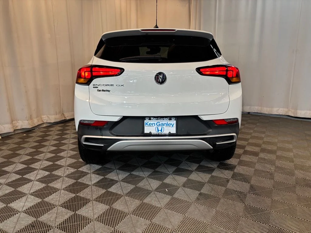 Used 2023 Summit White Buick Preferred image 4