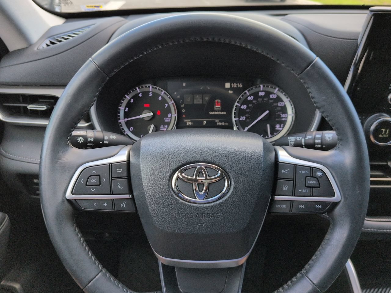 Used 2022 Midnight Black Metallic Toyota XLE image 32