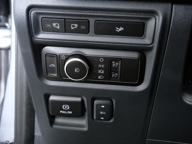 Used 2024 Silver Ford Lariat image 26