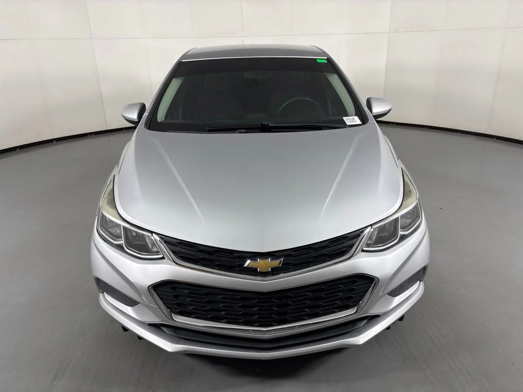 Used 2018 Silver Chevrolet LS image 3