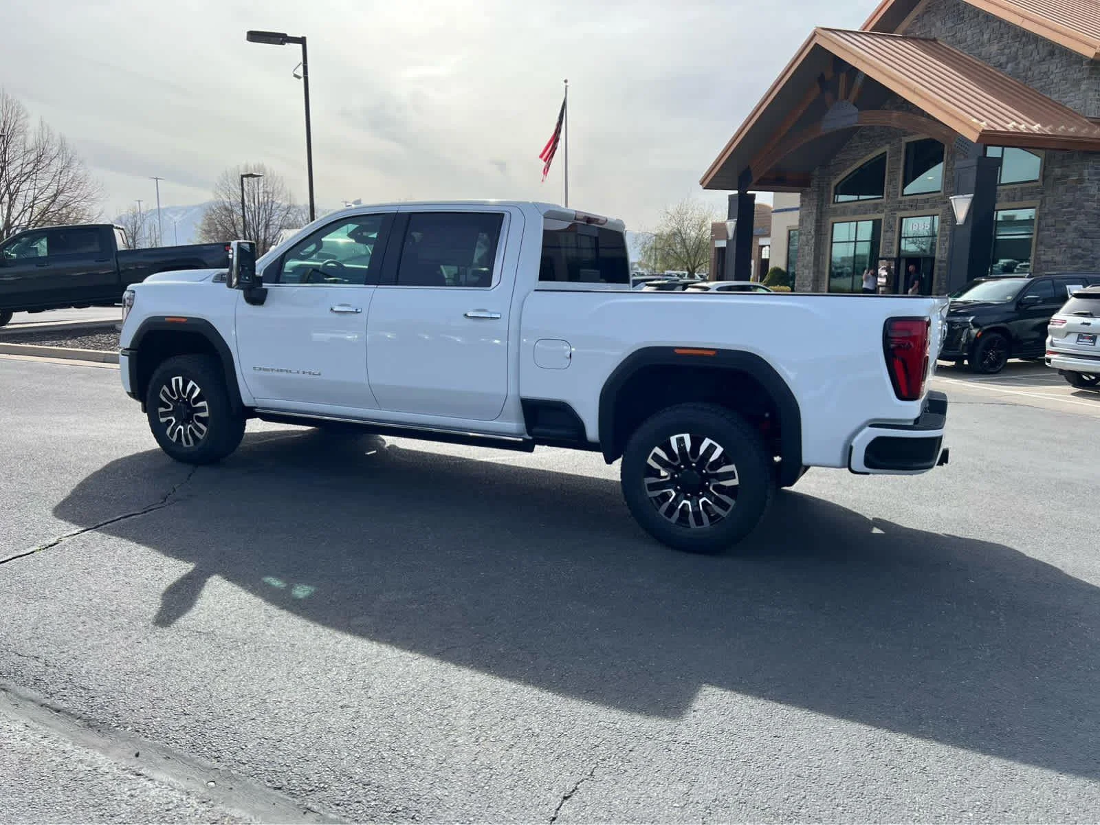 2026 GMC Sierra 3500HD Denali Ultimate - Photo 3
