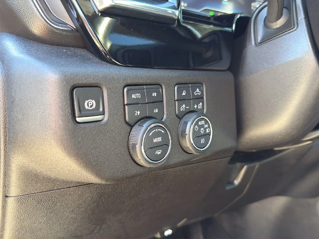 Used 2025 Black Chevrolet LTZ image 20