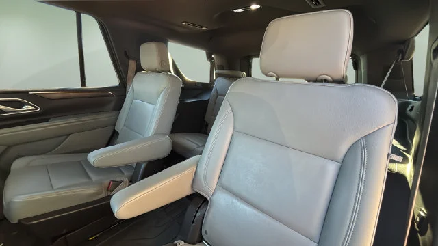 Used 2022 Beige Chevrolet Z71 image 20