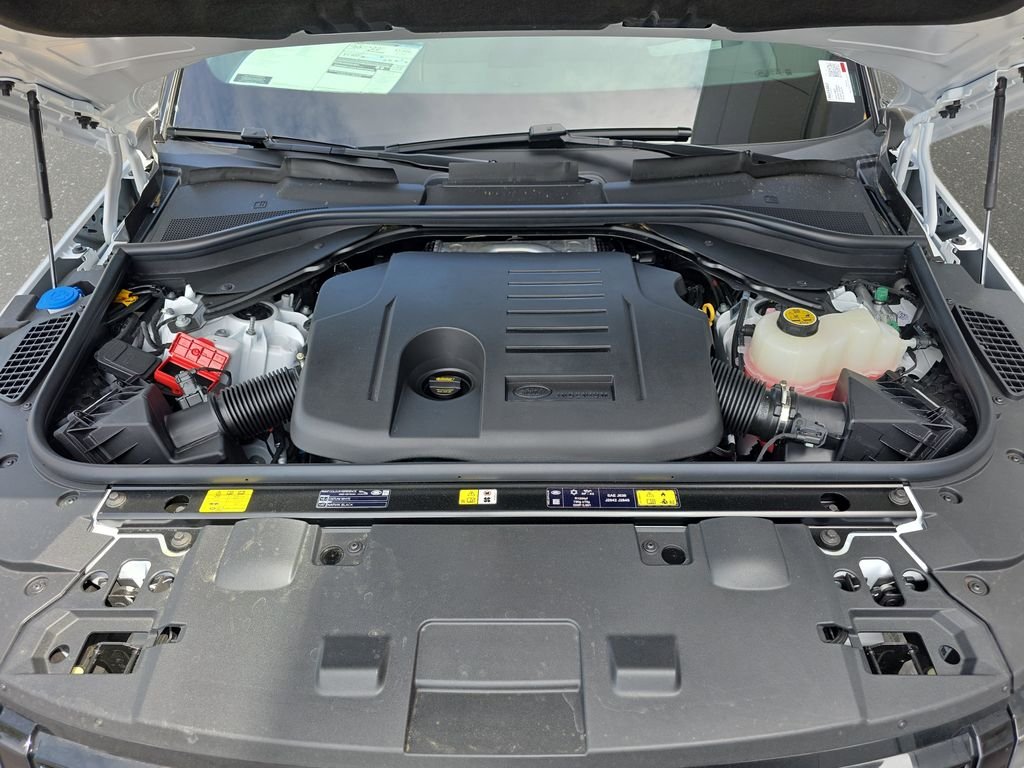New 2026 Beige Land Rover Dynamic SE image 32