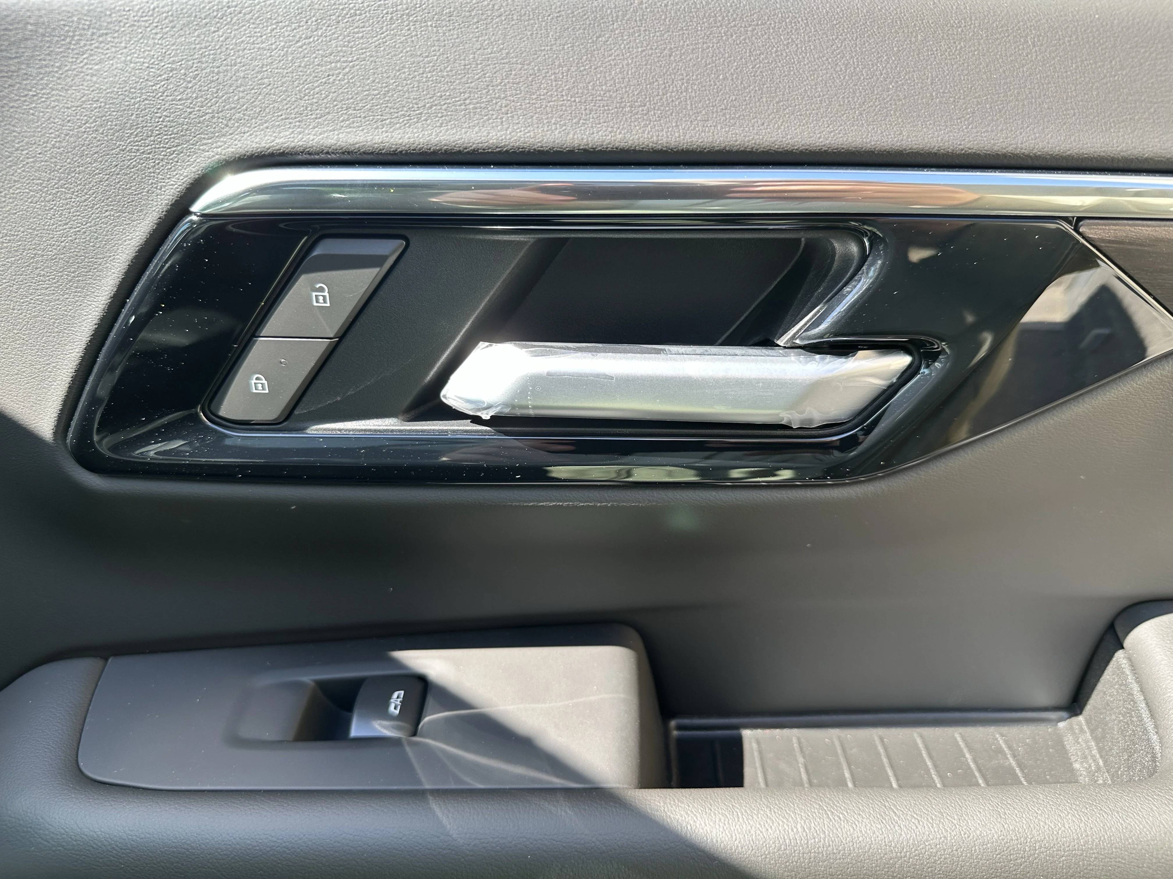 New 2026 Summit White Chevrolet LT image 20