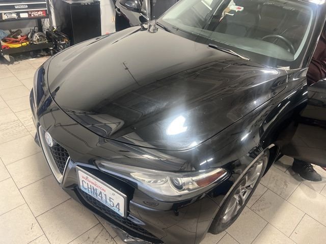 2018 Alfa Romeo Giulia Base