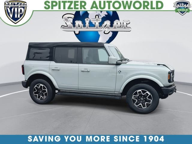 Used 2024 Green Ford Outer Banks image 2