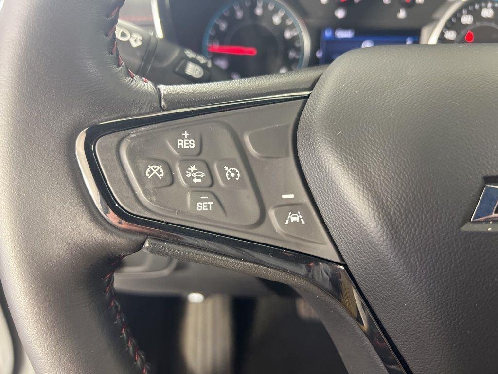 Used 2022 Summit White Chevrolet RS image 9