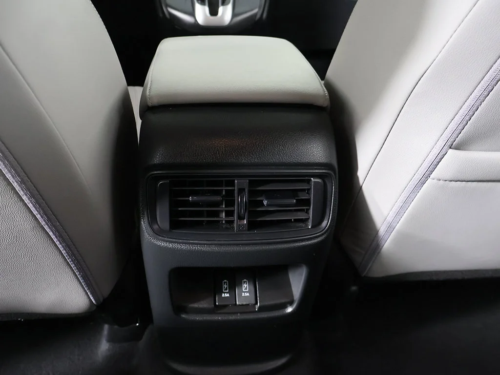 Used 2022 Lunar Silver Metallic Honda EX-L image 54