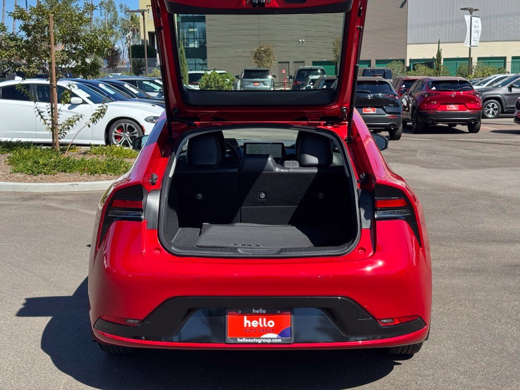 Used 2024 Red Toyota XLE image 21