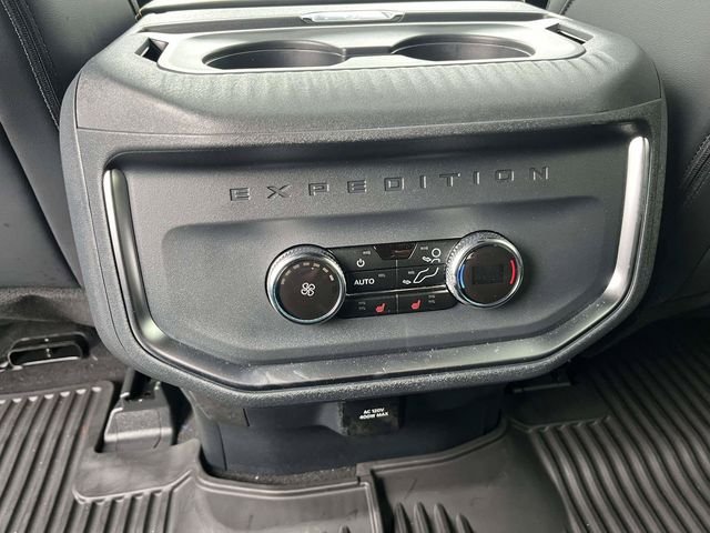 New 2025 Star White Metallic Tri-Coat Ford Tremor image 5