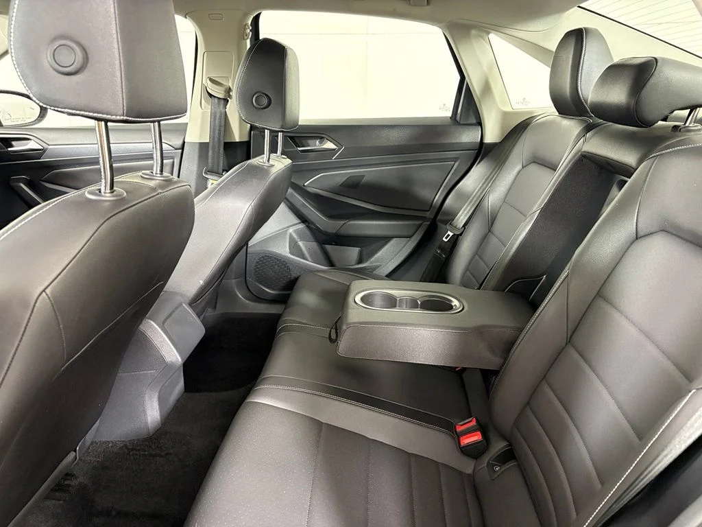Used 2024 Gray Volkswagen 1.5T SE image 34