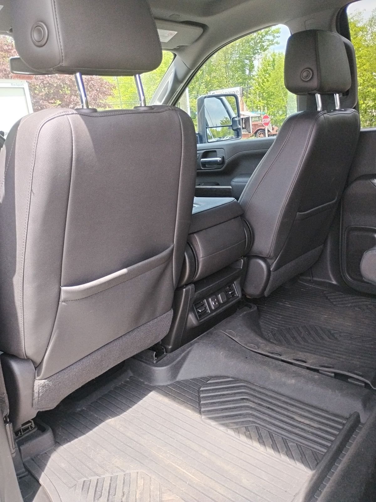 Used 2022 White Chevrolet LTZ image 12
