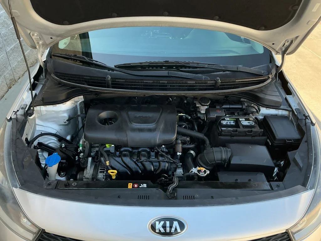 Used 2018 Silver Kia LX image 22