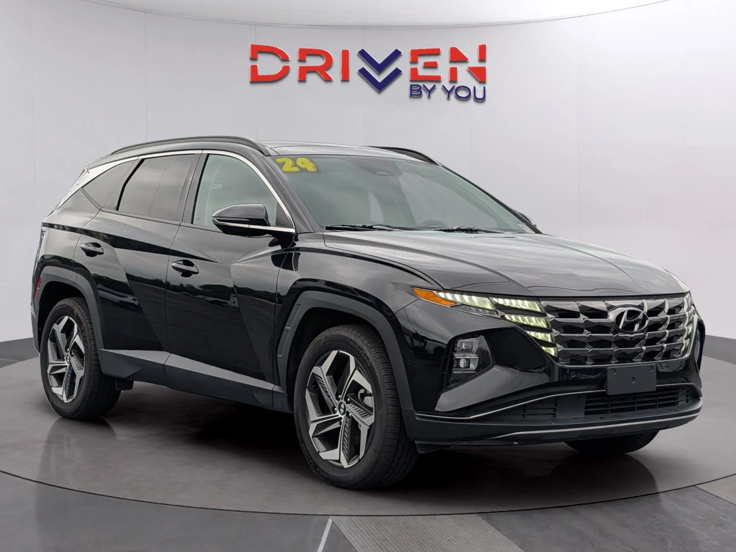 Used 2024 Black Pearl Hyundai Limited image 7