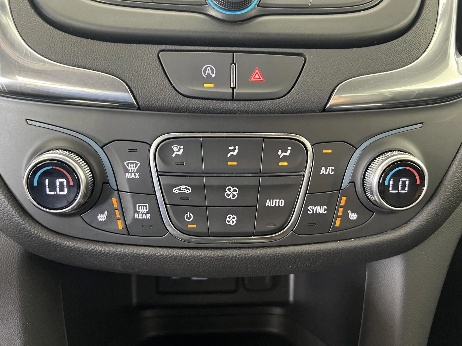 Used 2024 Iridescent Pearl Tricoat Chevrolet LT image 14