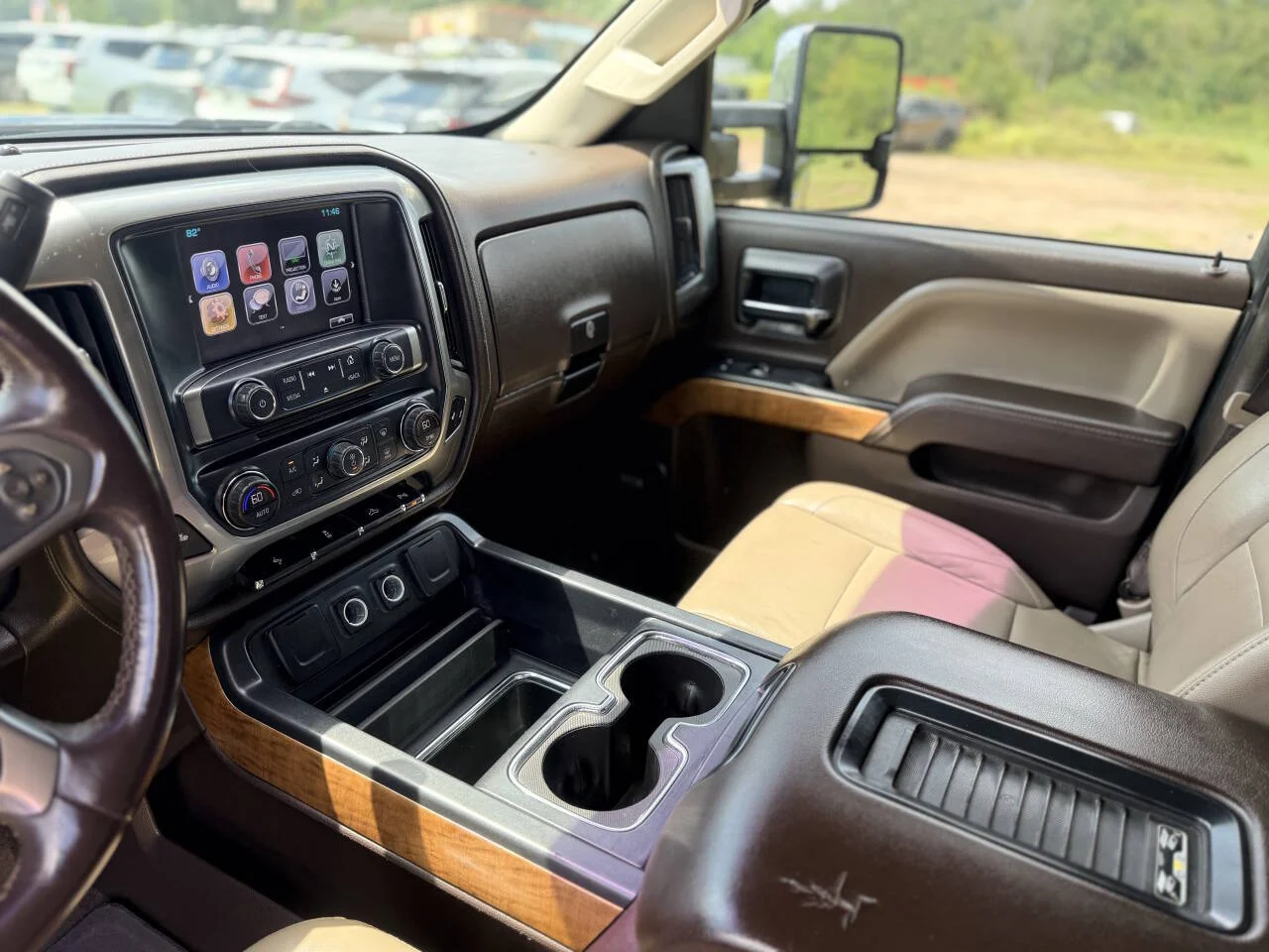 Used 2017 Black Chevrolet LTZ 4x4 4dr Crew Cab 6.5 ft. SB image 19