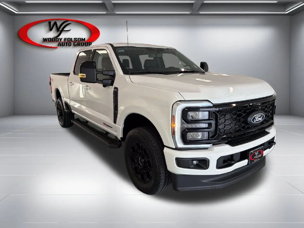 New 2027 White Ford Lariat image 3