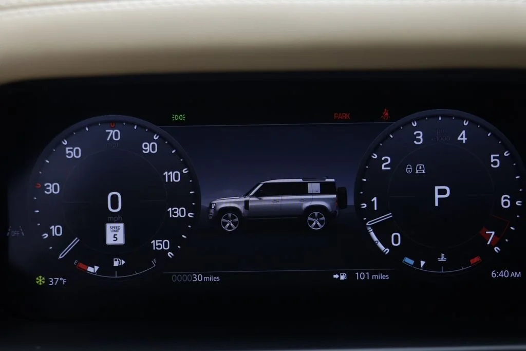New 2026 Green Land Rover X-Dynamic SE image 8