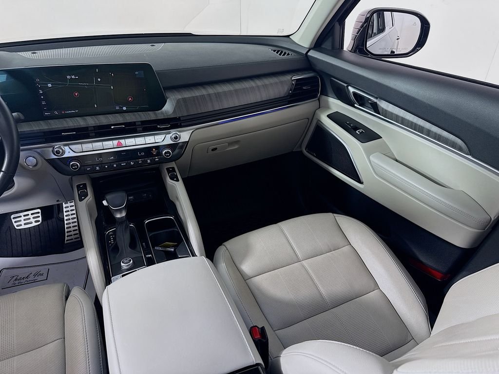 Used 2024 Ebony Black Kia SX image 26