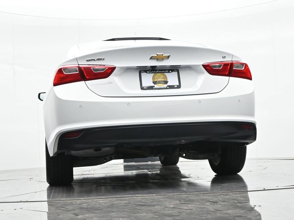 Used 2025 White Chevrolet LT image 20